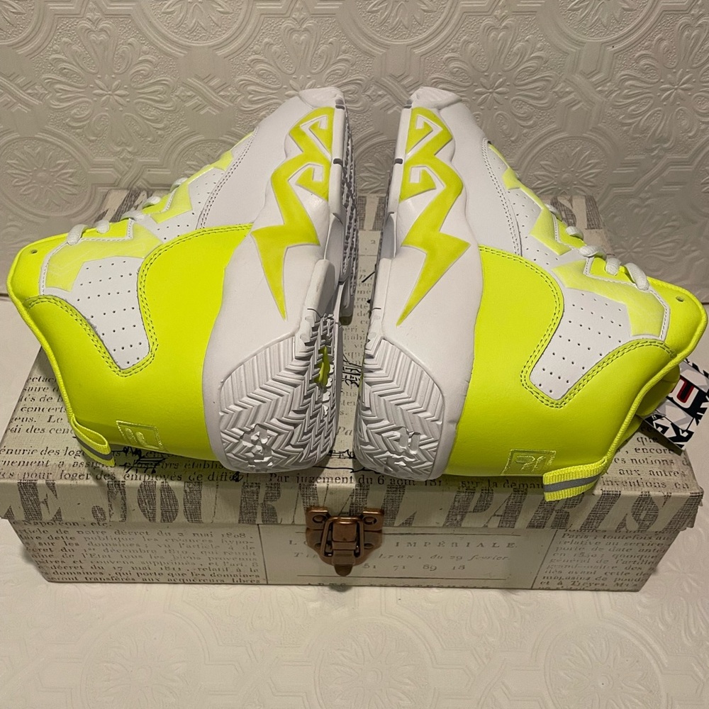 Fila Jamal Mashburn Safety Yellow/White Women’s size 7.5 Brand New - Picture 2 of 9